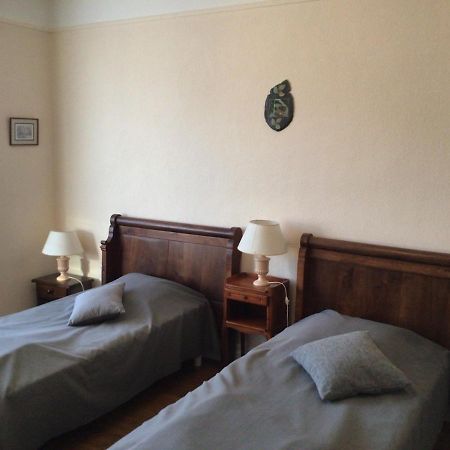 Apartmán Les Glycines Vic-sur-Cère Exteriér fotografie